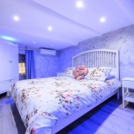 La Magnifica Napoli Apartments White House Екстер'єр фото
