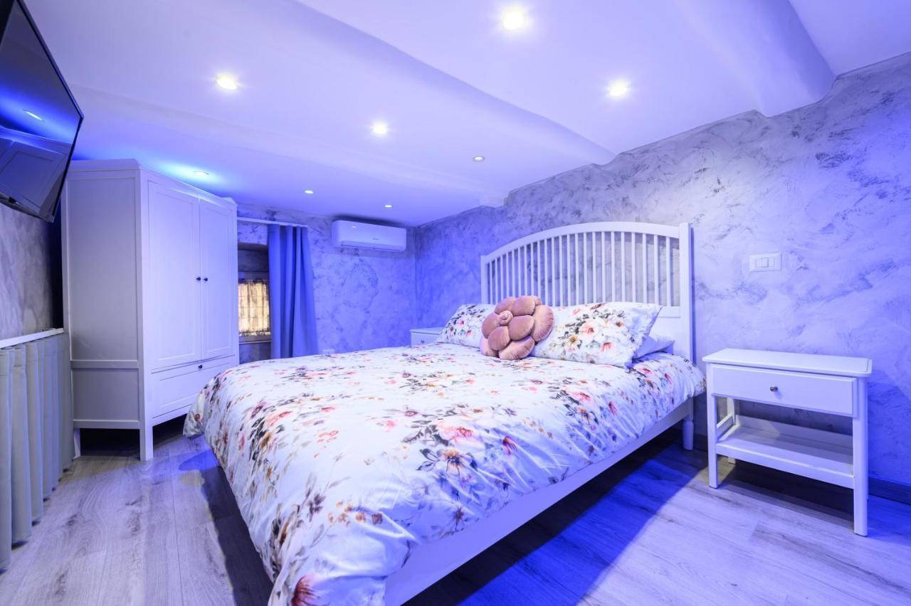 La Magnifica Napoli Apartments White House Екстер'єр фото